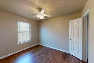 218 Renfro St, Grand Prairie, TX 75051 - Photo 17