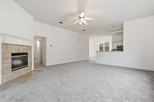 13609 Justice Ct, Euless, TX 76040 - Photo 3