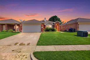 13609 Justice Ct, Euless, TX 76040 - Photo 1