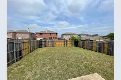 2912 Crimson Clover Drive, Lancaster, TX 75134 - Photo 5