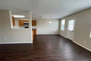 2912 Crimson Clover Dr, Lancaster, TX 75134 - Photo 13