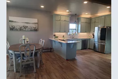 6080 Sunrise Court, Athens, TX 75752 - Photo 9