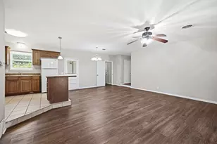 1117 Trailwood Dr, Hurst, TX 76053 - Photo 7
