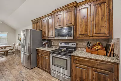 123 Donna Circle, Granbury, TX 76049 - Photo 7