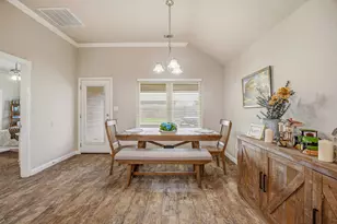 123 Donna Cir, Granbury, TX 76049 - Photo 9