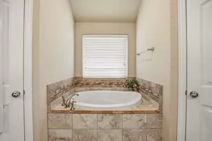123 Donna Cir, Granbury, TX 76049 - Photo 17
