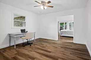 8426 Baumgarten Dr, Dallas, TX 75228 - Photo 21