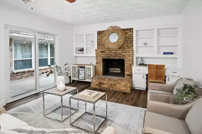 8426 Baumgarten Drive, Dallas, TX 75228 - Photo 5