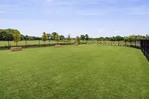 3005 Songbird Ln, Garland, TX 75043 - Photo 17