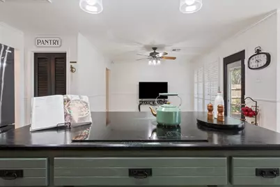 9519 Oak Springs Drive, Woodway, TX 76712 - Photo 15