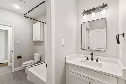 825 Premier Parkway, Grand Prairie, TX 75051 - Photo 15