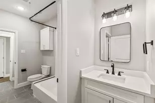 825 Premier Pkwy, Grand Prairie, TX 75051 - Photo 15