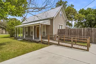307 N Oak Ln, Tolar, TX 76476 - Photo 3