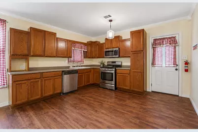 307 N Oak Lane, Tolar, TX 76476 - Photo 13