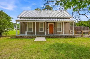 307 N Oak Ln, Tolar, TX 76476 - Photo 1