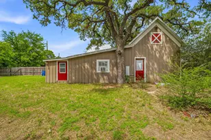 307 N Oak Ln, Tolar, TX 76476 - Photo 5