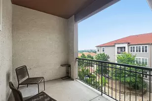 545 Via Amalfi, Irving, TX 75039 - Photo 17