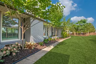 4006 Walnut Hill Ln, Dallas, TX 75229 - Photo 9