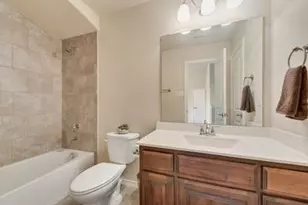1300 Bellingham Cir, Glenn Heights, TX 75154 - Photo 23