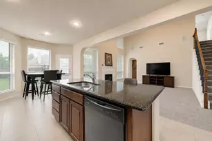1300 Bellingham Cir, Glenn Heights, TX 75154 - Photo 11