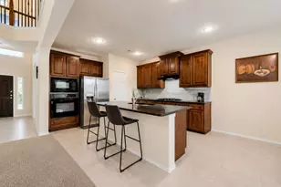1300 Bellingham Cir, Glenn Heights, TX 75154 - Photo 11