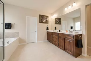1300 Bellingham Cir, Glenn Heights, TX 75154 - Photo 17