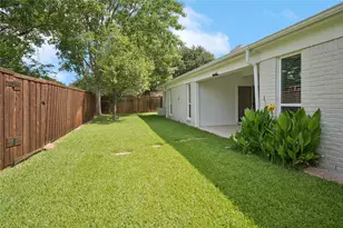 15515 Leavalley Cir, Dallas, TX 75248 - Photo 23