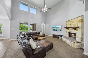 1310 Billingsley Dr, Waxahachie, TX 75167 - Photo 7