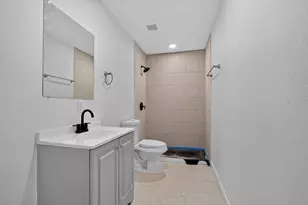 541 NW King St, Burleson, TX 76028 - Photo 21