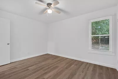 541 NW King Street, Burleson, TX 76028 - Photo 19