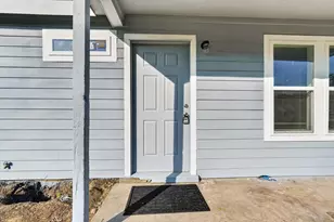 541 NW King St, Burleson, TX 76028 - Photo 5