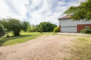 9554 David Fort Rd, Argyle, TX 76226 - Photo 3