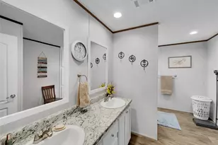 3909 Valley Ridge Dr, Granbury, TX 76048 - Photo 13