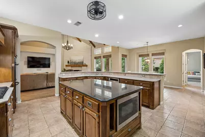 4815 Aurora Court, Flower Mound, TX 75028 - Photo 7