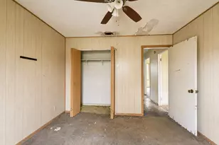 2951 E Ann Arbor Ave, Dallas, TX 75216 - Photo 11