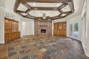 5811 Scenic Bay Ct, Arlington, TX 76013 - Photo 9