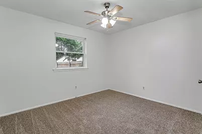 207 Stefanie Street, Burleson, TX 76028 - Photo 17