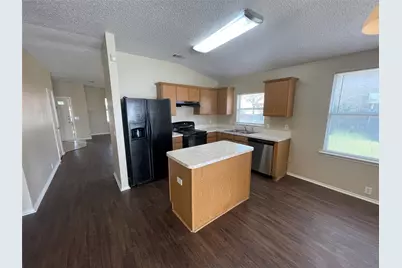 1611 Columbia Drive, Glenn Heights, TX 75154 - Photo 13