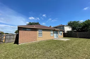 1611 Columbia Dr, Glenn Heights, TX 75154 - Photo 5