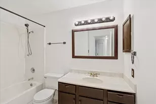 2232 Turf Club Dr, Arlington, TX 76017 - Photo 9