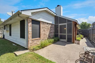 2232 Turf Club Drive, Arlington, TX 76017 - Photo 13
