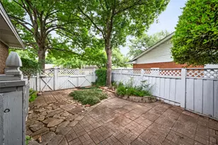 1229 Magnolia Dr, Richardson, TX 75080 - Photo 33