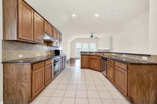 5305 Hampshire Dr, McKinney, TX 75070 - Photo 7