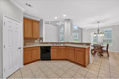 6514 Daisy Drive, Arlington, TX 76017 - Photo 9