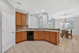 6514 Daisy Dr, Arlington, TX 76017 - Photo 9