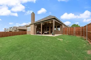 2112 Benjamin Creek Dr, Little Elm, TX 75068 - Photo 3
