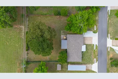 102 Thomas Street, Joshua, TX 76058 - Photo 35