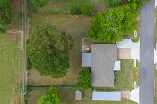 102 Thomas St, Joshua, TX 76058 - Photo 35