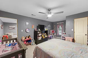 12809 Sultana St, Dallas, TX 75253 - Photo 15