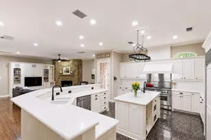 215 Bent Creek Ct, Southlake, TX 76092 - Photo 5